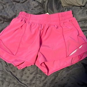 SONIC PINK HOTTY HOT SHORTS!